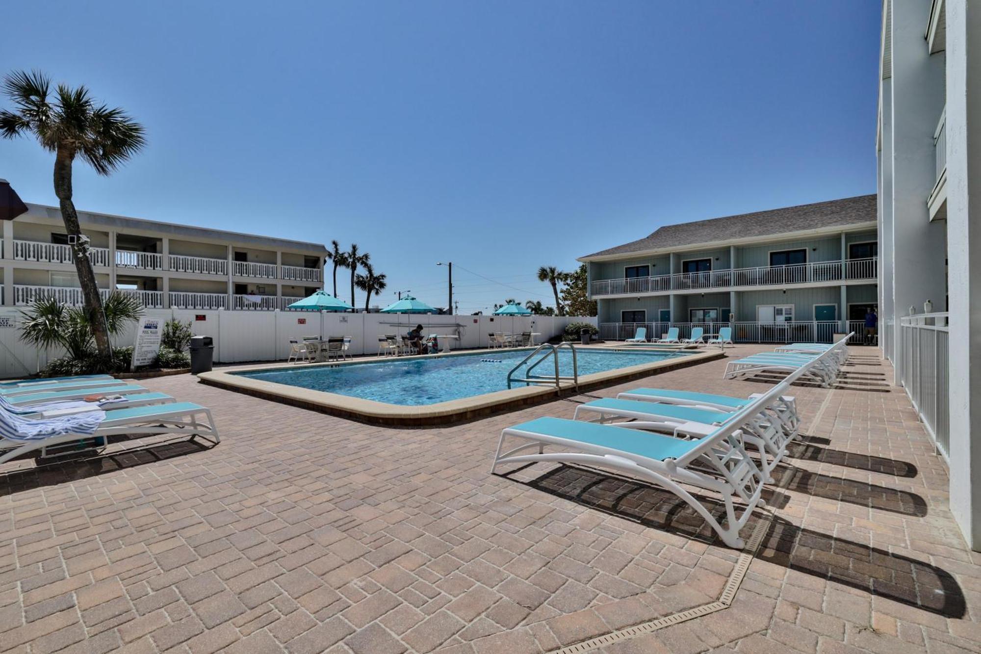 Coastal Waters 107 - A Studio Poolside Retreat New Smyrna Beach Dış mekan fotoğraf
