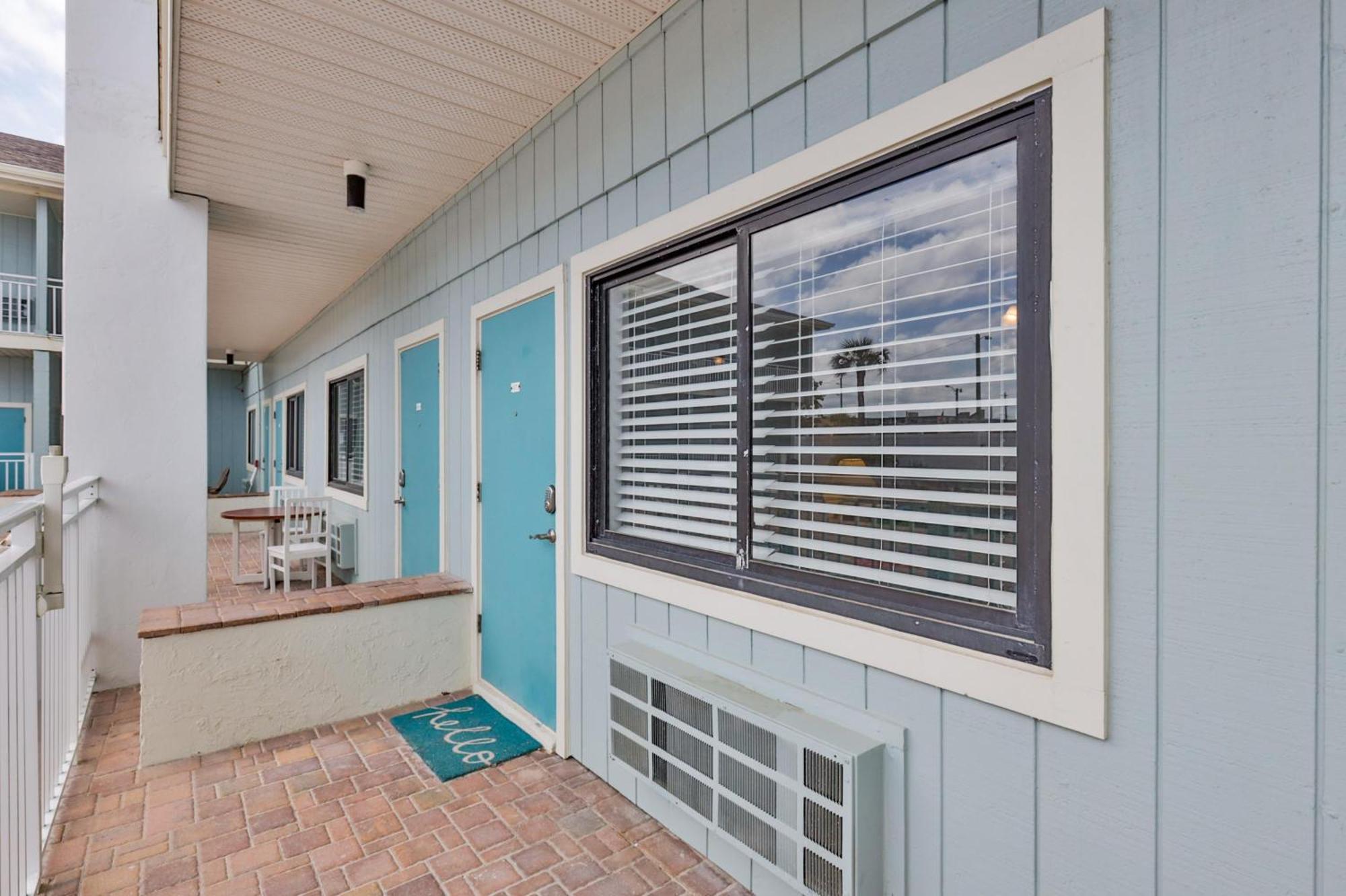 Coastal Waters 107 - A Studio Poolside Retreat New Smyrna Beach Dış mekan fotoğraf